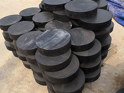 雷波县板式橡胶支座由若干层橡胶片与薄钢板经加压硫化